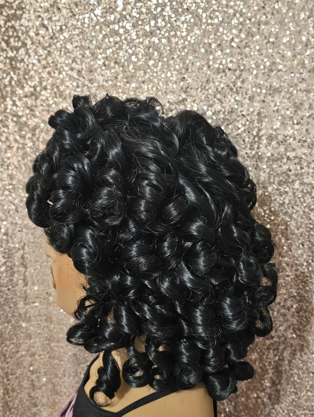 Wig - Picture 2 of 3